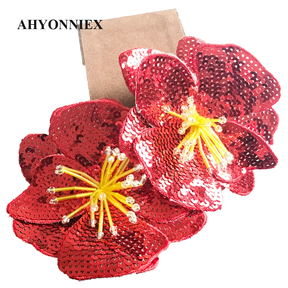 AHYONNIEX Red Rose 3D cucire su paillettes fiori Patch vestiti 11CM X 11CM Patch Applique fai da te per abbigliamento Bordados Para La Ropa