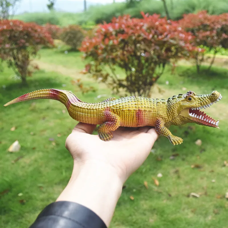 Simulation crocodile Rubber Toy Safari Garden crocodile model toy vinyl BB whistle vocal crocodile reptile vent small toy 30cm