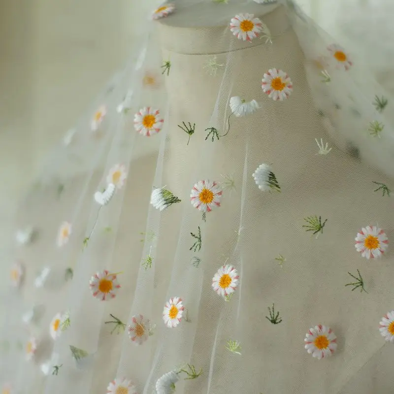 Small daisy mesh embroidery cloth fabric lace cloth DIY curtain dress children\'s clothing baby clothes fabric