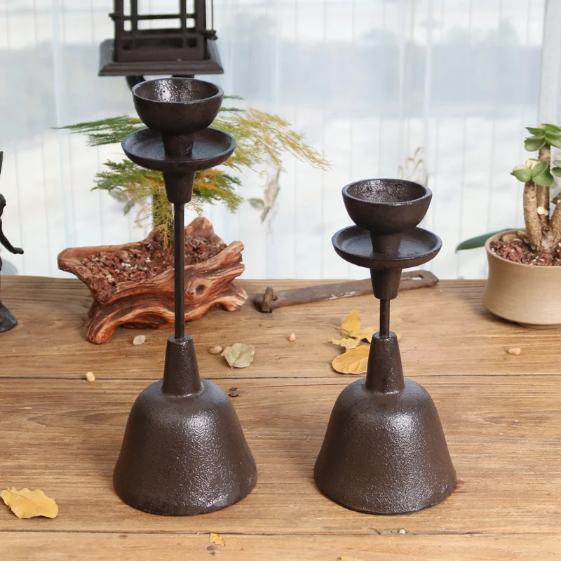 

Retro Rustic Small Large Bell Cast Iron Candle Lamp European Home Tabletop Decor Handmade Heavy Iron Candle Holders