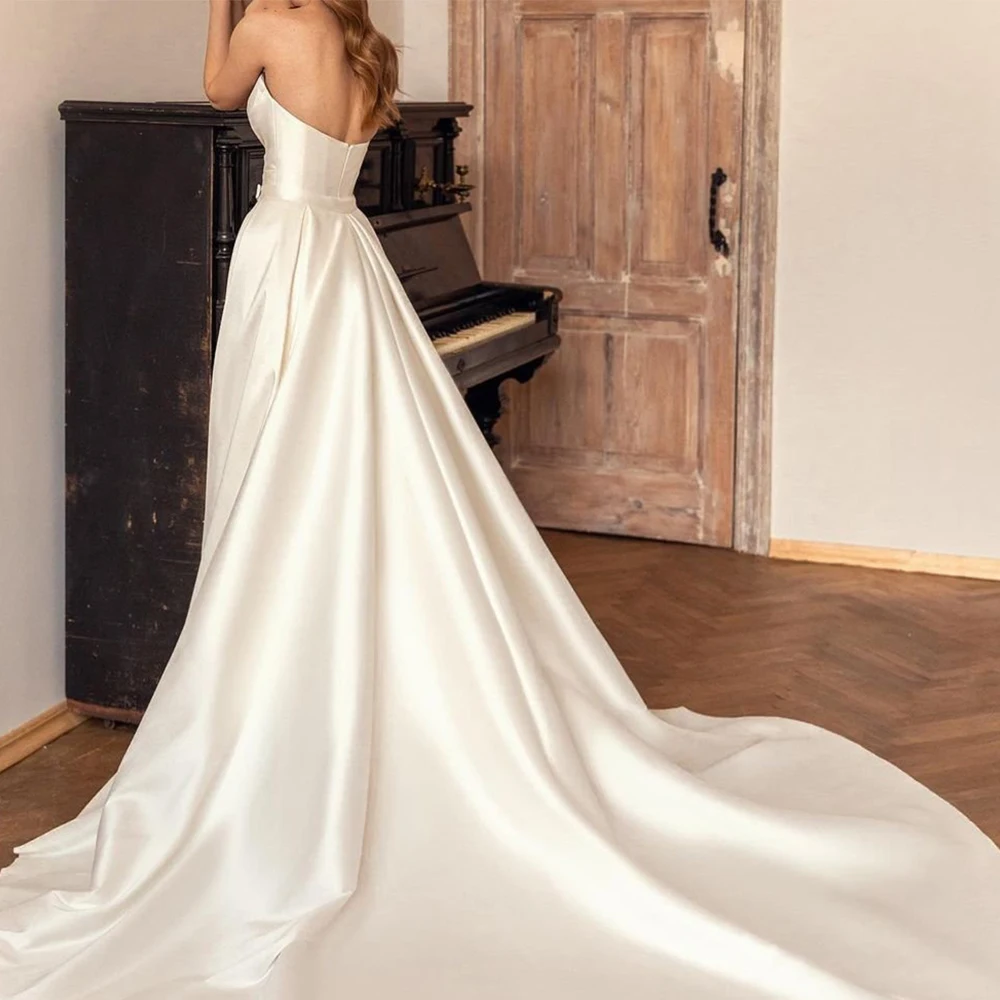 Vestido de novia de sirena de satén Sexy personalizado para mujer con tren desmontable elegante escote corazón cremallera vestidos de novia sin espalda