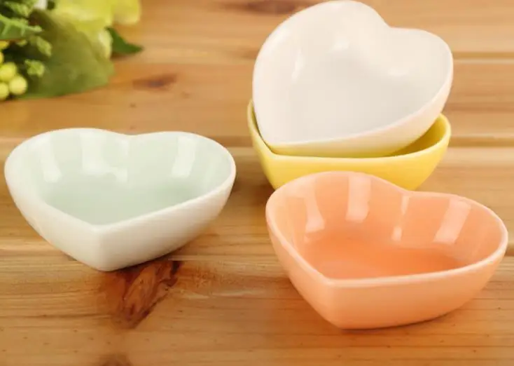 Ceramic hot pot seasoning dish ceramic heart-shaped dish kitchen multi-purpose dish SN2918