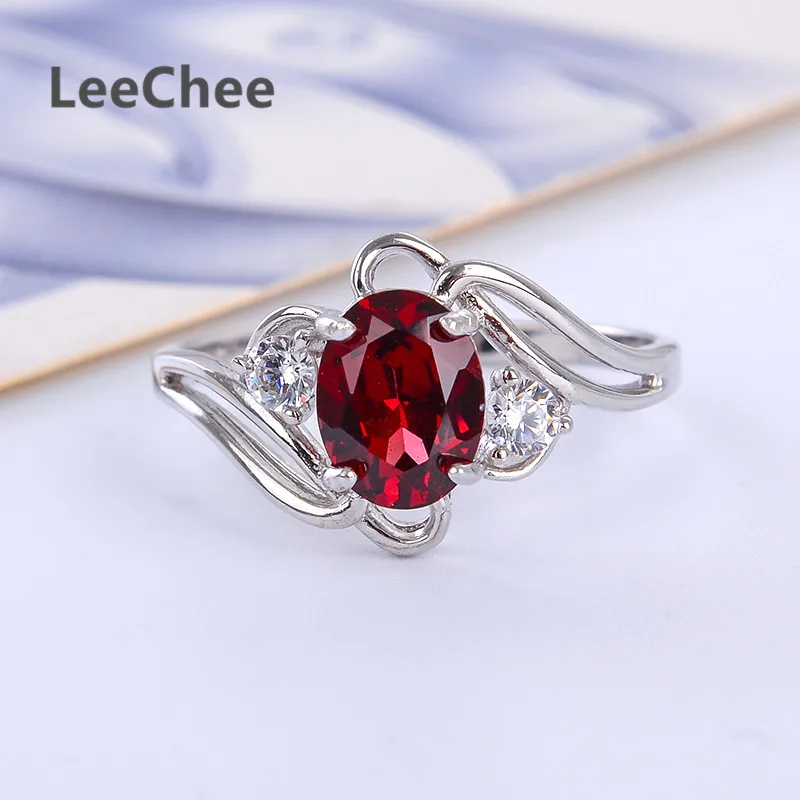 LeeChee 100% Natural Garnet Ring 925 Sterling Silver Wine Red Gemstone Fine Jewelry for Women Gift 1.5ct Oval Birthstone 6*8MM