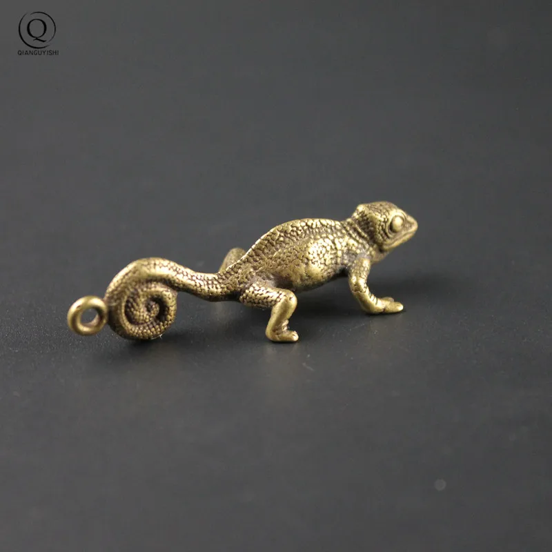 Antique Bronze Tropical Desert Animal Chameleon Lizard Key Chains Keychains Holder Punk Animal Jewelry Girls Bag Car Charms Gift
