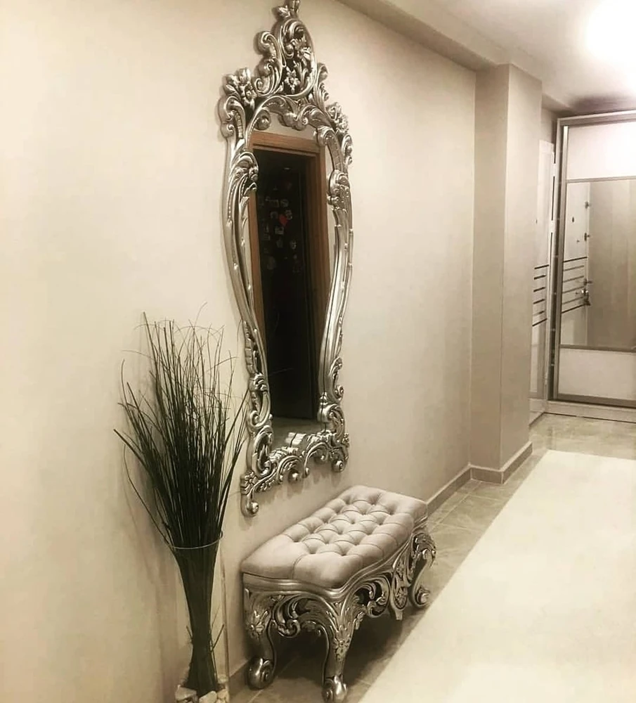 Decorative Puffed Mirror Is Completely Our Own Production And it Polyester Cast, Stylish Design, Rich Appearance, in the Use Of