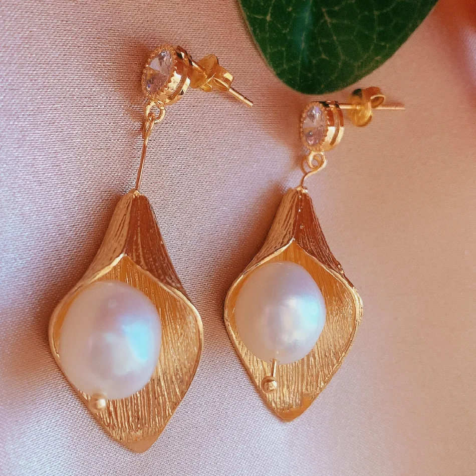 Natural white baroque pearl flower Earrings 18KGB Holiday gifts Hook Women Wedding Dangle Jewelry Gift