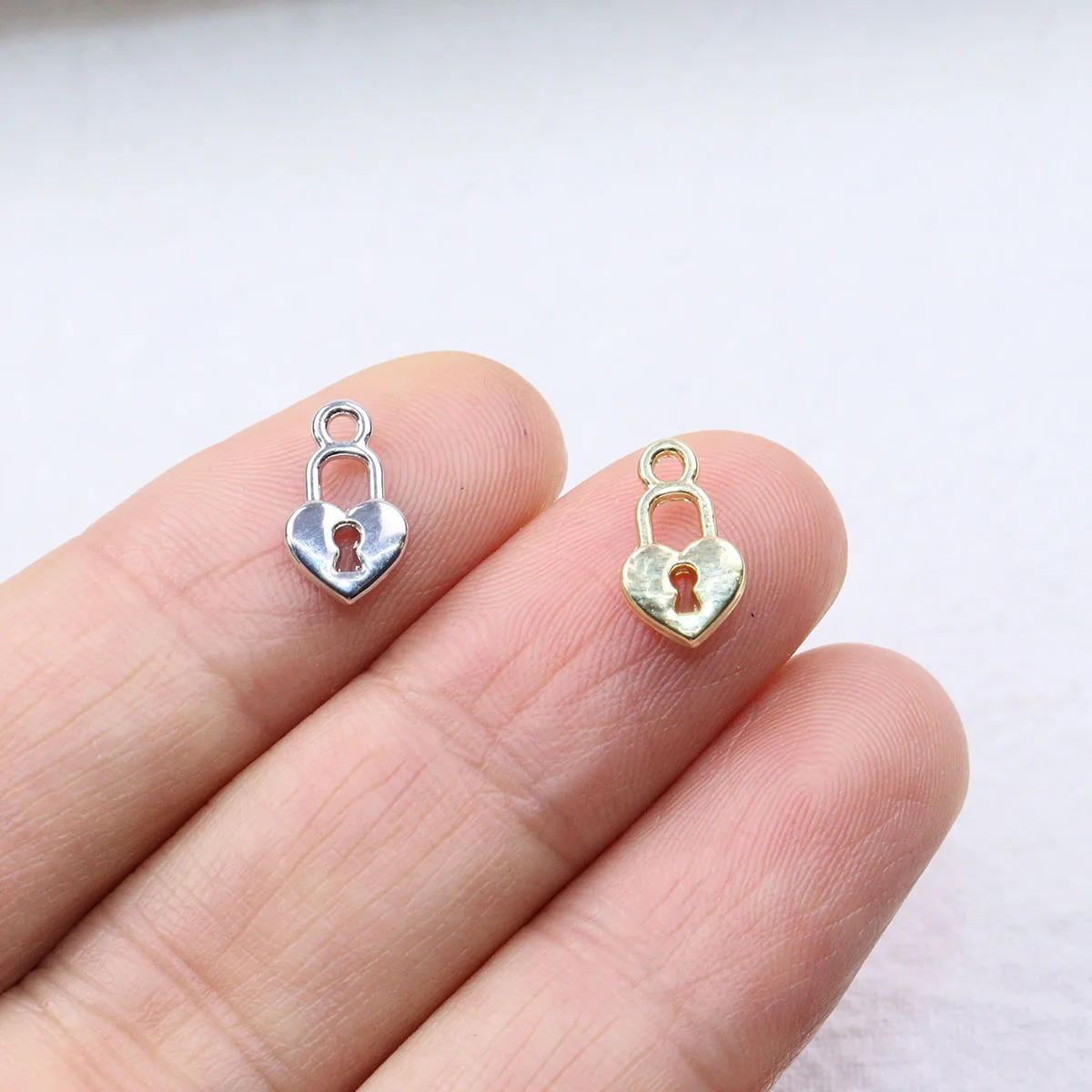 Eruifa 20pcs 6*10mm Pretty Mini Polished Lock Charms Wholesales Necklace,Earring Bracelet Jewelry DIY Handmade 2 Colors