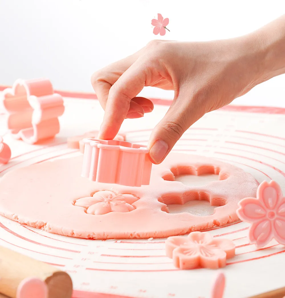 5pcs Sakura Cookie Mold Cherry Blossom Cookie Cutter Biscuit Pastry Mold Cutter Pink Flower DIY Floral Mold Fondant Baking Tool