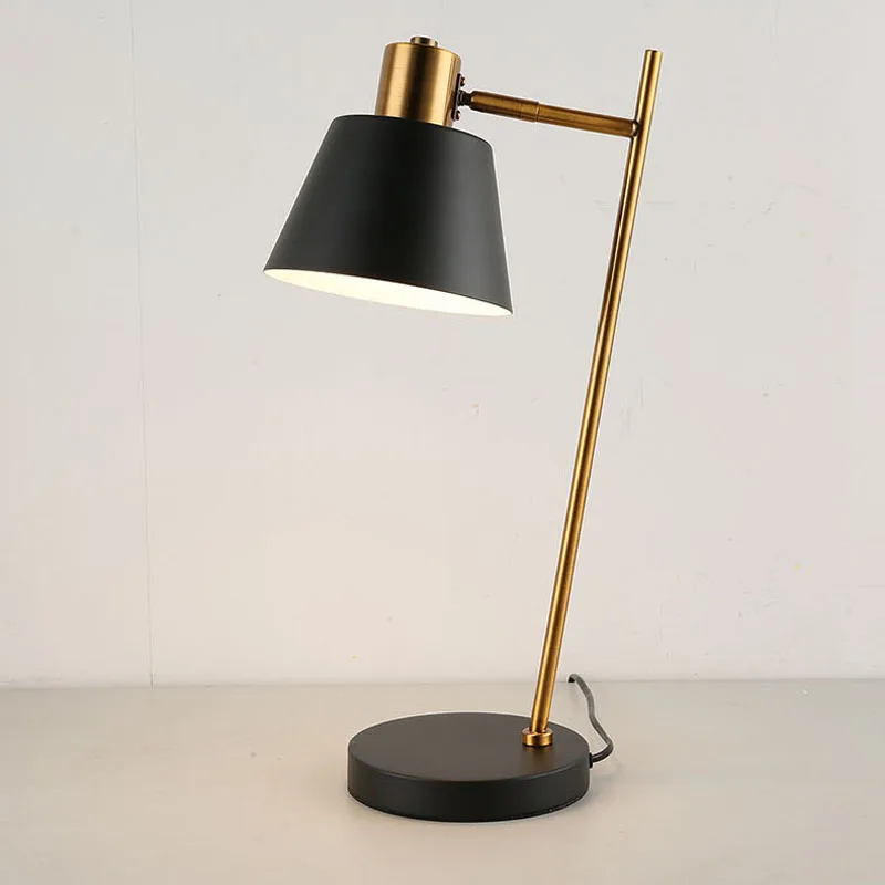 

Creative Nordic Art Iron Led Simple Desk Lamp Eye Protection Reading Desk Lamp Living Room Bedroom Home Decoration Desk Lamp
