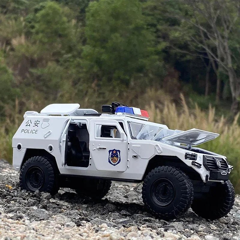 1:28 Alloy Refit Armored Car Model Diecast Toy Off-road Vehicle Tank Model Metal Police Explosion Proof Car Model Childrens Gift