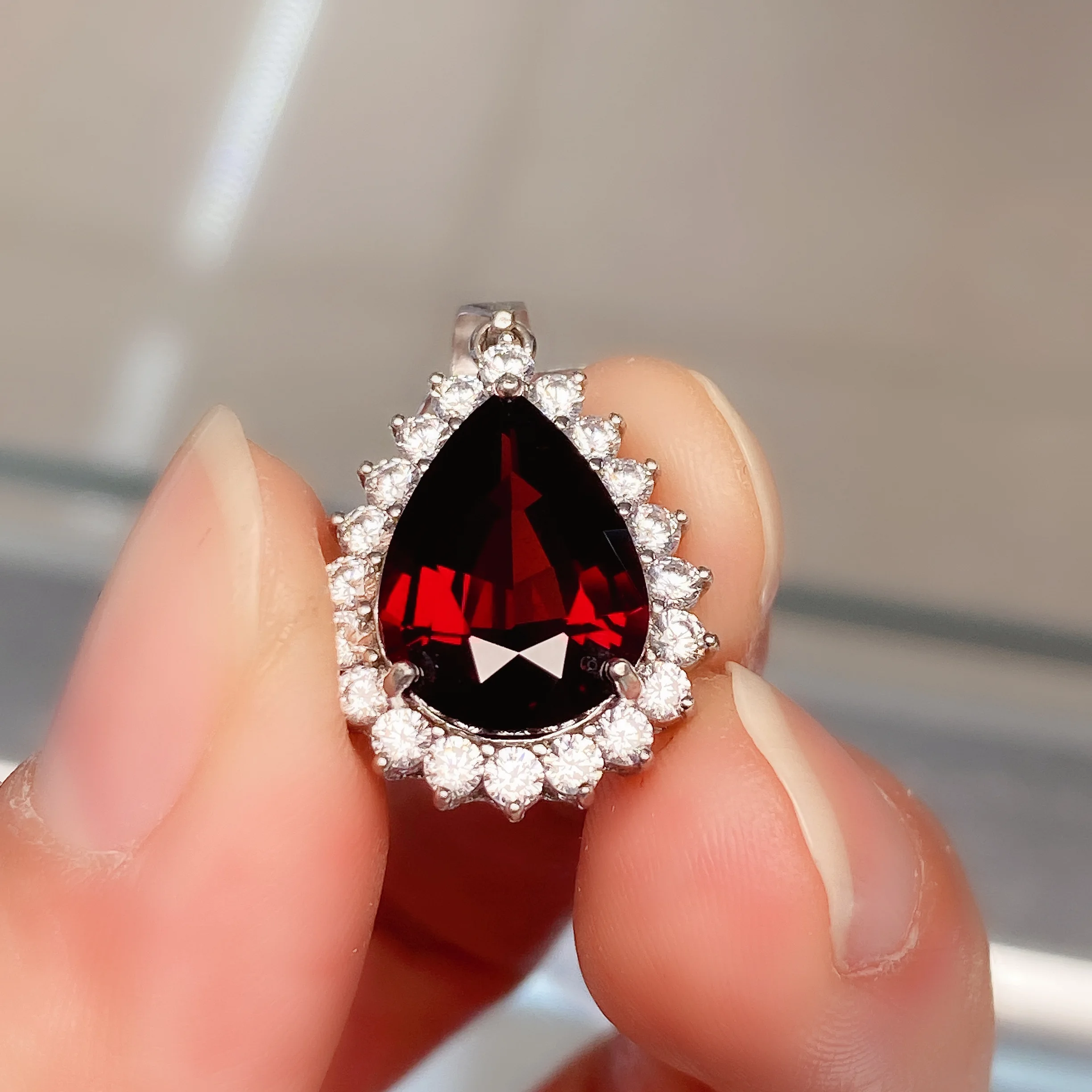 

xinyipeng real natural garnet pendant 925 sterling silver white gold plated fine wedding jewelry for women