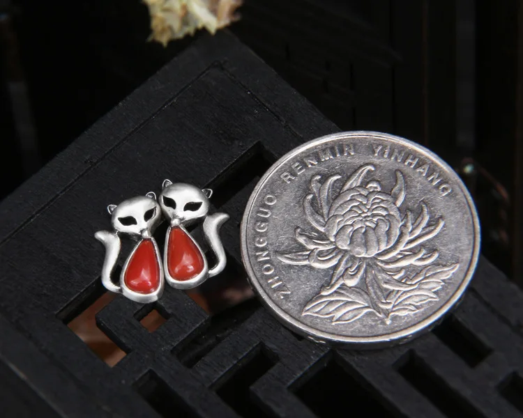 Real S925 sterling silver small fox earrings female simple cute small animal personality sweet southern red fox creative earring