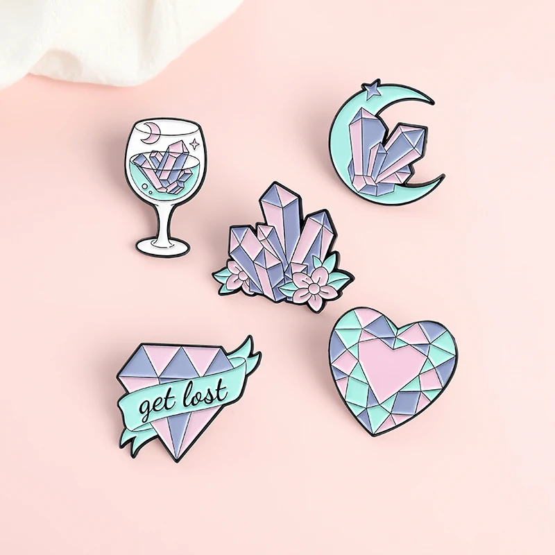 Pink Crystal Ore Enamel Pins Heart Moon Goblet Brooche for Women Backpacks Lapel Pin Cartoon Badge Jewelry Gift Wholesale