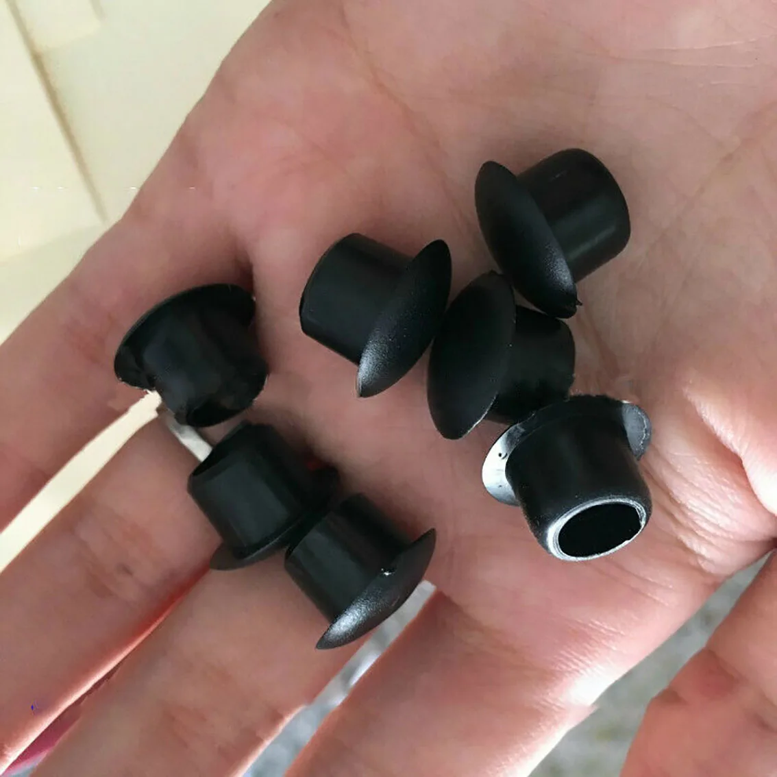 10Pcs Black Plastic Round Caps Hole Plug 9mm 10mm 11mm Protection Gasket Dust Seal End Cover Caps For Pipe Bolt Furniture