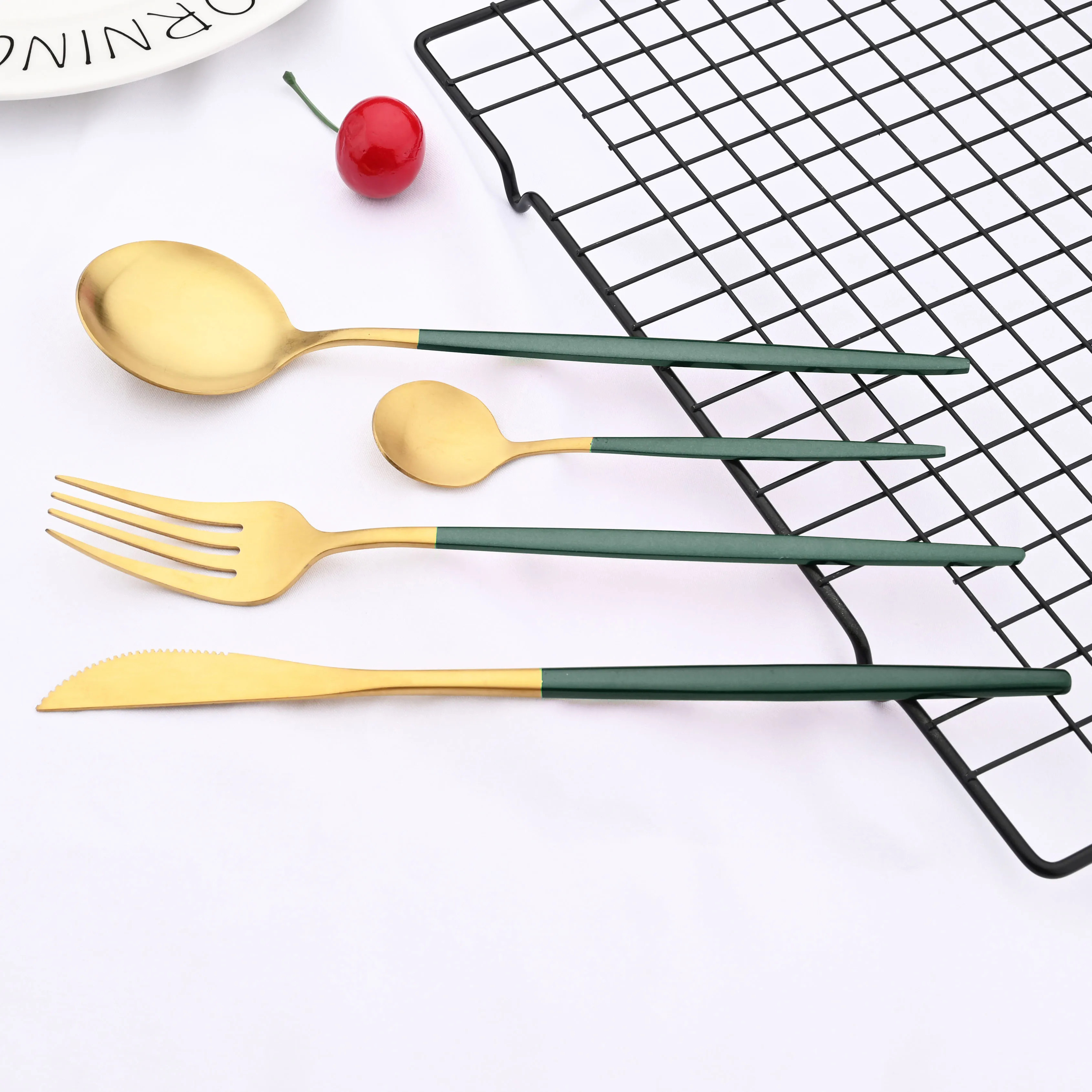 Ins Style Matte Flatware Stainless Steel Cutlery Set Green Gold Dinnerware Home Spoon Fork  And Knives Set Fruit Forks For Kids