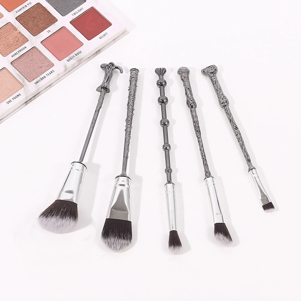 10pcs Pro Makeup Brushes Set Magic Wand Foundation Blush Eye Shadow Lip Brush Beauty Cosmetics Brush Face Makeup Tool