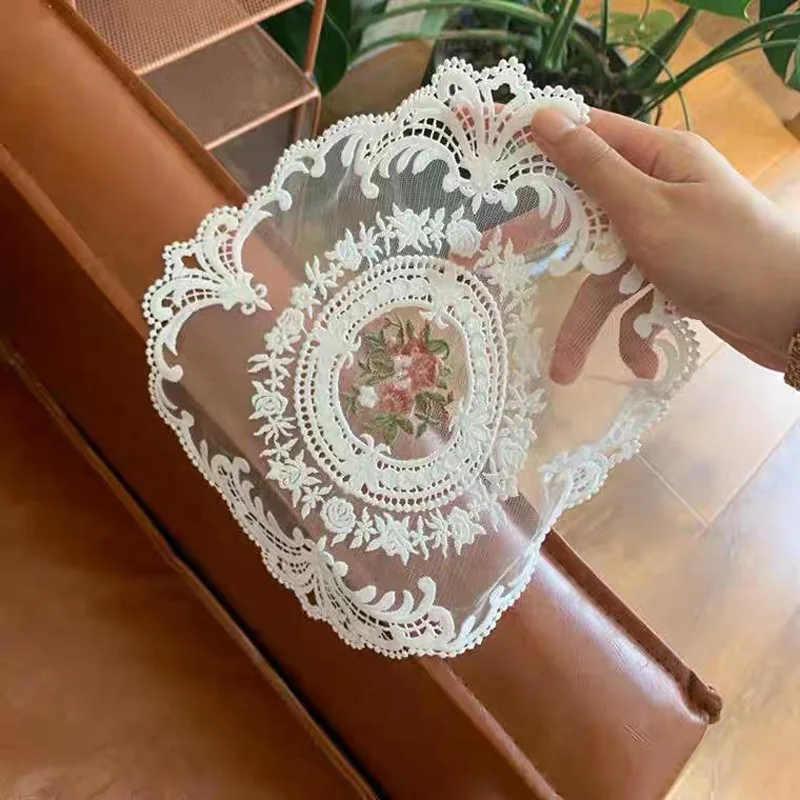 28CM White Beige Lace Embroidery Table Place Mat Round Pad Cloth Placemat Cup Mug Cookware Coaster Napkin Doily Kitchen