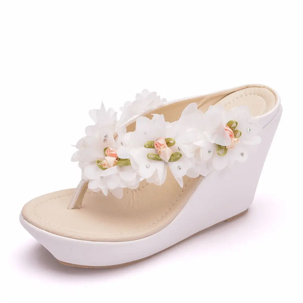 

Women Slippers Summer flip-flops White Color Lace Flower Style Beaches Flip Flops Platform Sandals Open-toed Casual Shoes