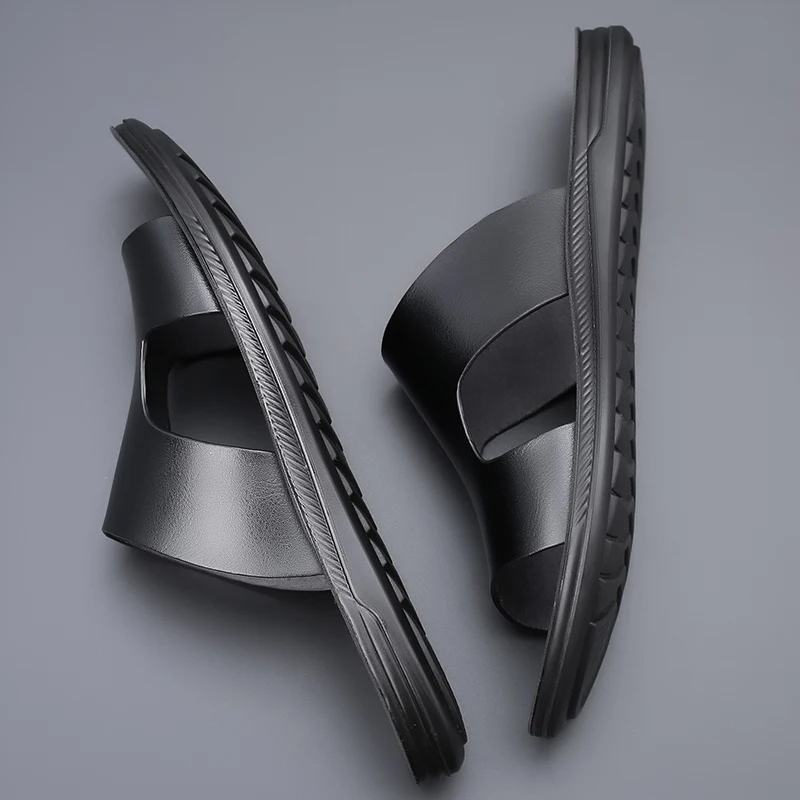 Yomior New Fashion Casual Men Shoe Flats Summer Slides Outside Sandals Beach Work Slippers Soft Leather Flip Flop Shoes Designer