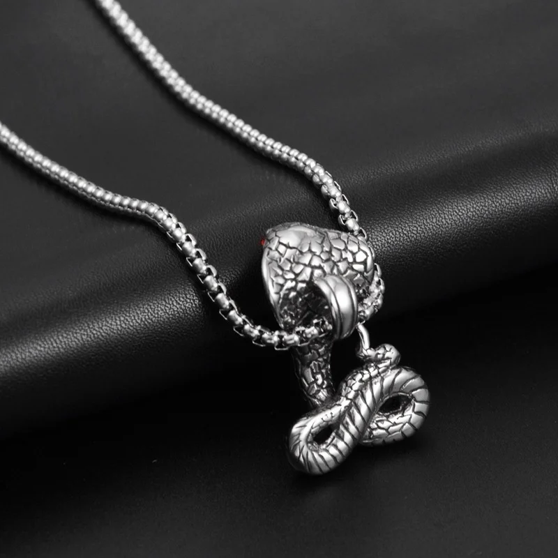 New Retro Cobra Shape Pendant Necklace Men's Necklace Fashion Metal Sliding Crystal Inlaid Pendant Accessories Party Jewelry - Image 5