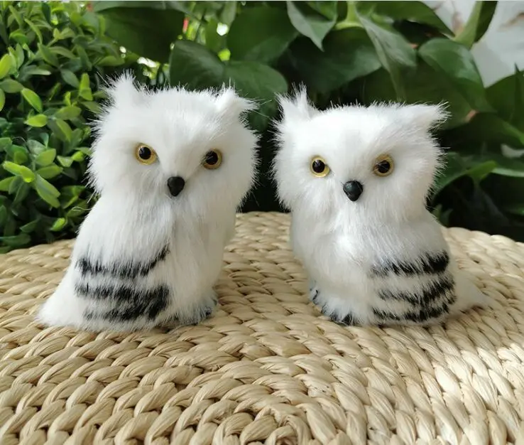 Пара маленьких милых моделей совы в реальном времени, пластиковые и меховые куклы с белой совой, украшение для дома, подарок около 6x6x9 см xf2687