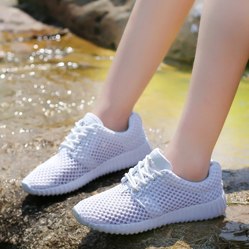 Summer hollow sports shoes unisex breathable running shoes mesh casual shoes light travel shoes shoes for women sneakers