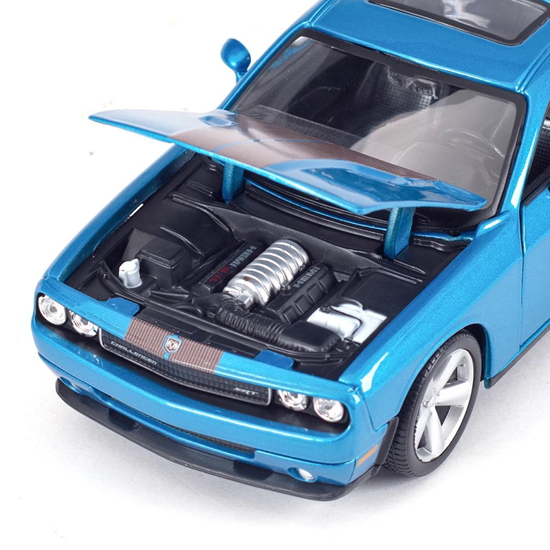 Maisto 1:24 2008 Dodge Challenger Srt8 Sports Car Static Die Cast Vehicles Collectible Model Car Toys