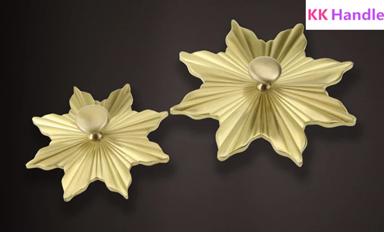 Maple Leaf shape/ Solid Brass Round Cabinet Door Knobs and Handles Furniture Cupboard Wardrobe Drawer Pull Gold Handle