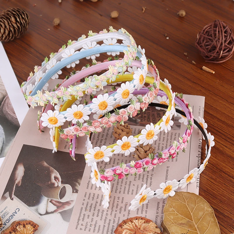 Boho Chic Daisy Girls opaski na głowę kobiety jednolity haft kwiatowe opaski do włosów dla dzieci cukierki chryzantema nakrycia głowy akcesoria do włosów