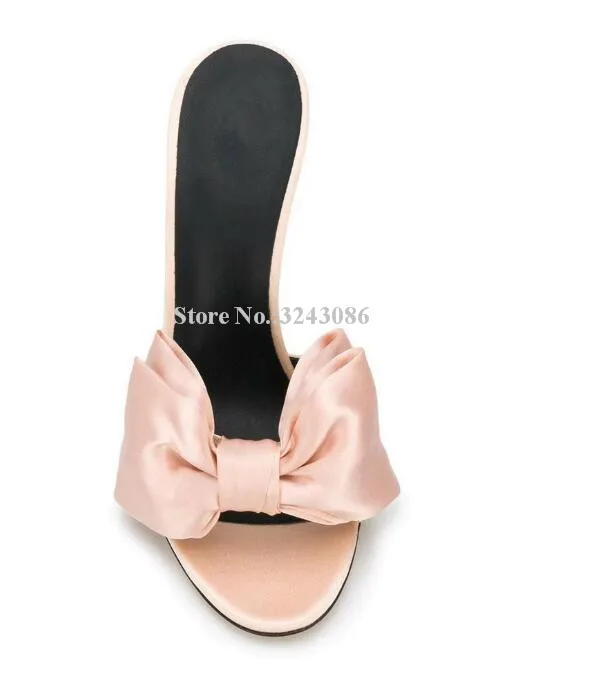 Nuovo Delle Donne del Bowtie Sandali Pattini del Raso di Modo di Colore Rosa Della Farfalla-nodo Tacco A Spillo Pantofole Dei Sandali Della Signora