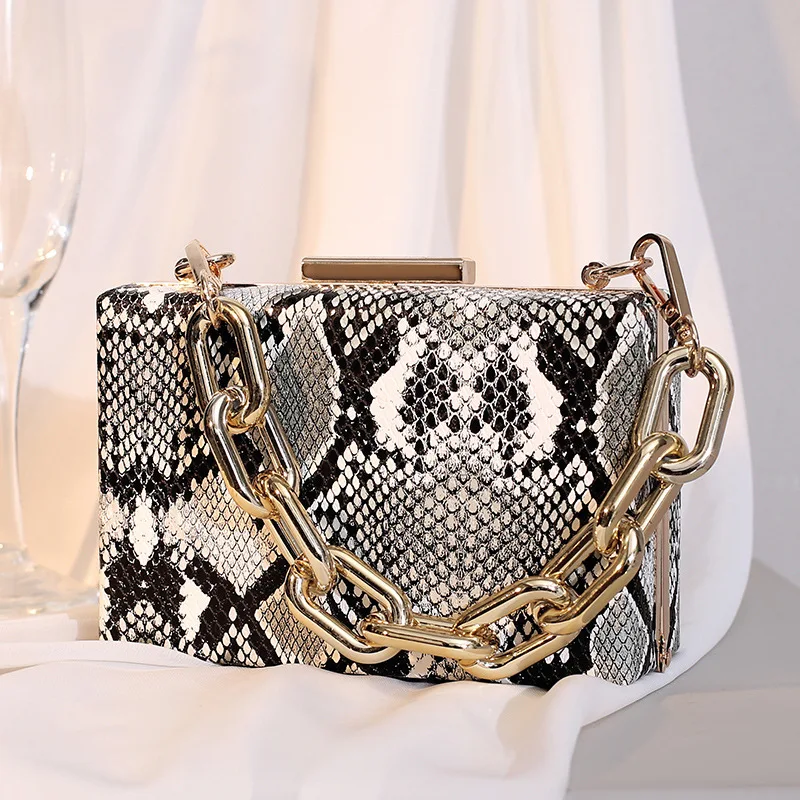 2021 New Snake Pattern Pu Leather Shoulder Bag Retro Female Bag Net Red Acrylic Chain Box Small Square Bag Messenger Bag