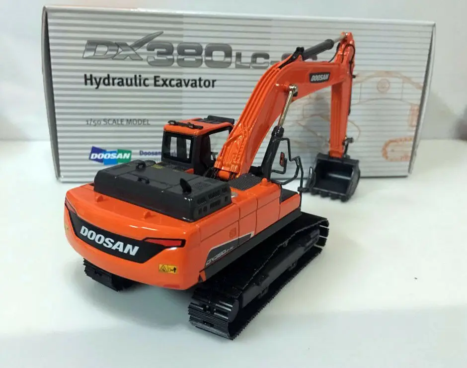 1/50 Doosan DX380LC-9C Hydraulic Excavator Scale Die-Cast Model Gifts Souvenir Toys