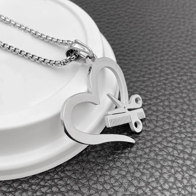 Scissors Haircut Barber Men Necklaces Pendants Chain Stainless Steel Heart Love Razor Blade Necklace Jewelry Creativity Gift