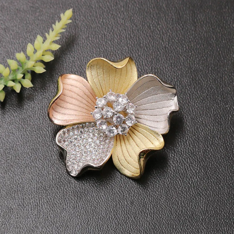 Vanifin Fashion Jewelry Luxury Artistic Blooming Flowers Brooch Pendant Dual Use for Wedding Party Micro Paved Popular Gift