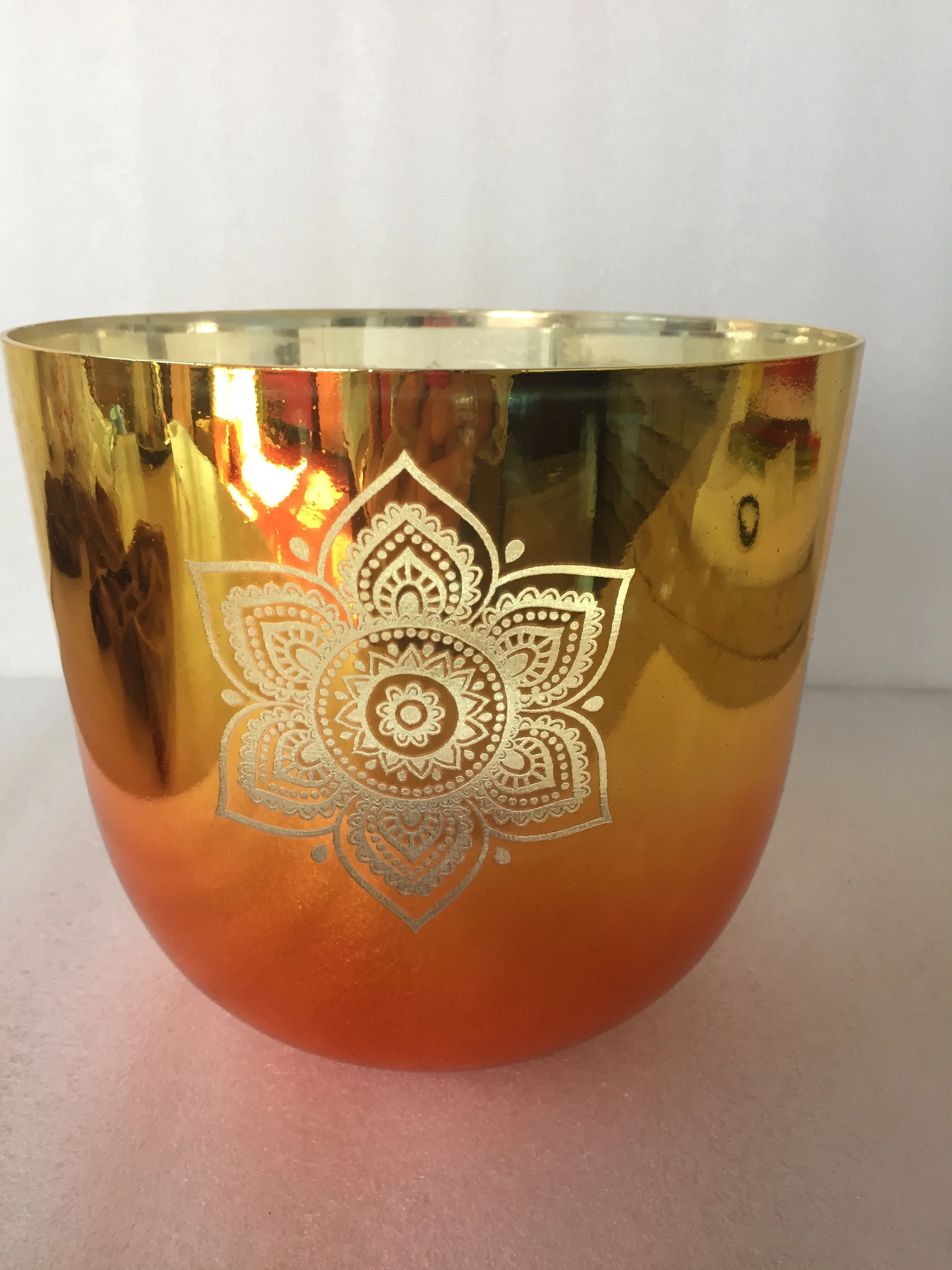 

3rd octave mixed color crystal singing bowl perfect pitch D Note sacral chakra 432hz for sound healing.