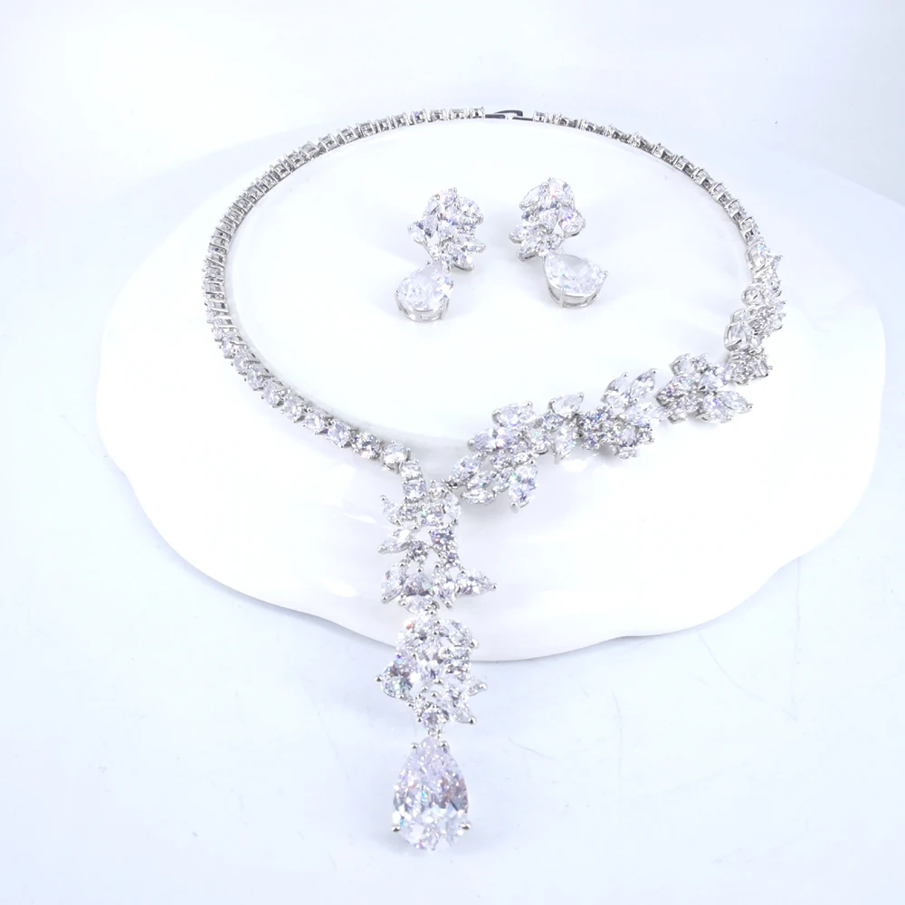 

2024 Hot sale New fashion vintage crystal flowers necklace earring set wedding party birthday banquet jewelry set