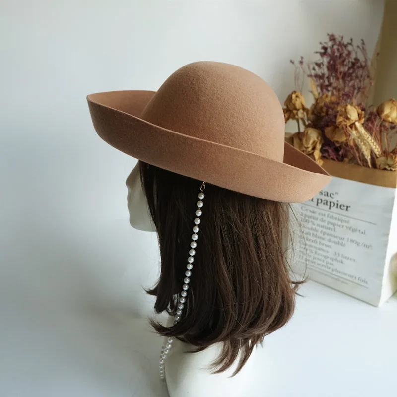 French Black Red Bowler Hat Curling Basin Hat For Women Autumn Winter Fashion Pearl Chain Church Hat Felt Hat Derbies Femme Bone