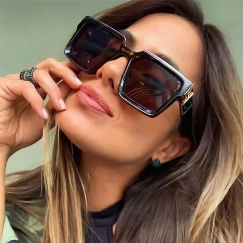 LONSY Vintage Black Square Sunglasses Women Luxury Brand Designer Rectangle Sun Glasses For Female Fashion Retro Oculos De Sol