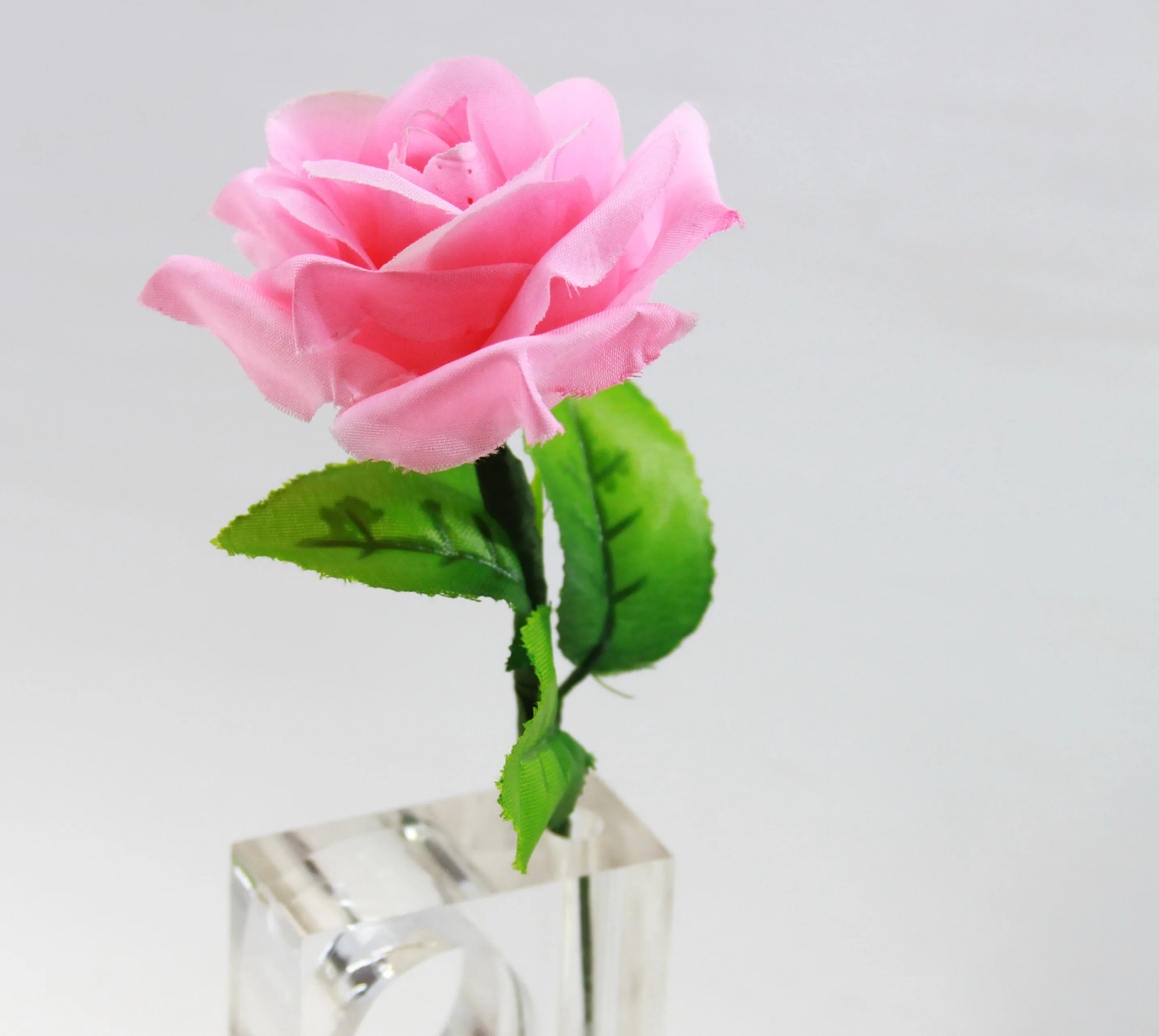 

free shipping clear square napkin ring with flower vase 4 pcs of square napkin ring and 4 pcs of flower