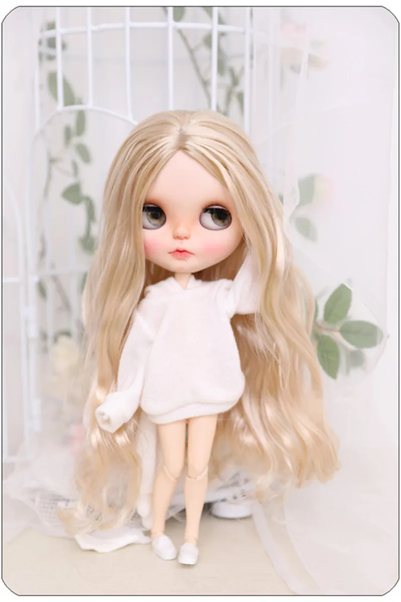 Blythes doll Wigs fit the1/6of the stylish new mid-parting marshmallow wigs with large wavy curls of super soft imitation mohaIr