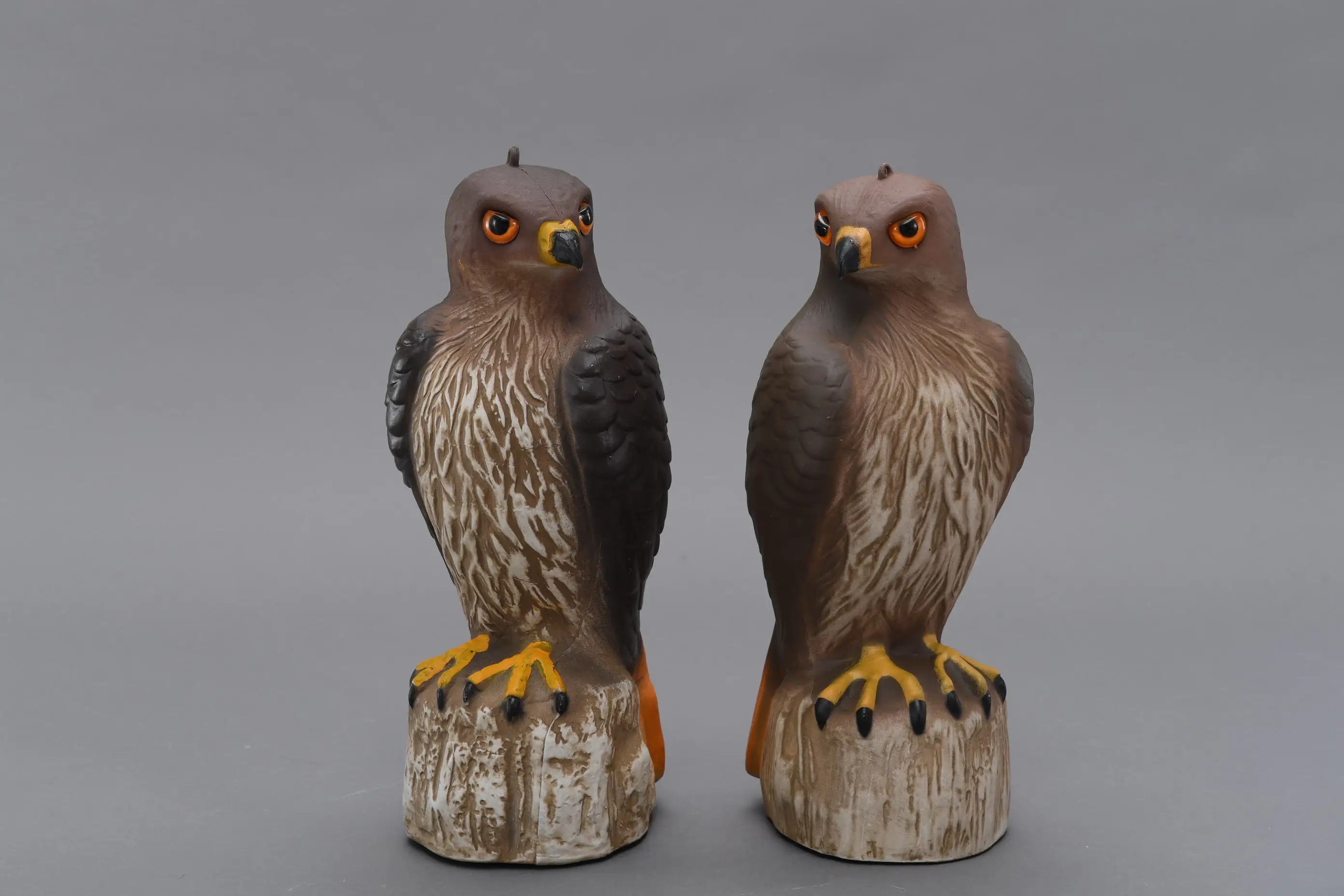 free shipping Hawk FALCON BIRD DETERRENT SCARER DECOY 7 x 16 x 7 inches lifesize and vivid