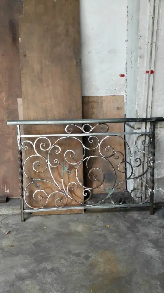 

Hench Shanghai wrought iron stair railing/modern iron railing designs