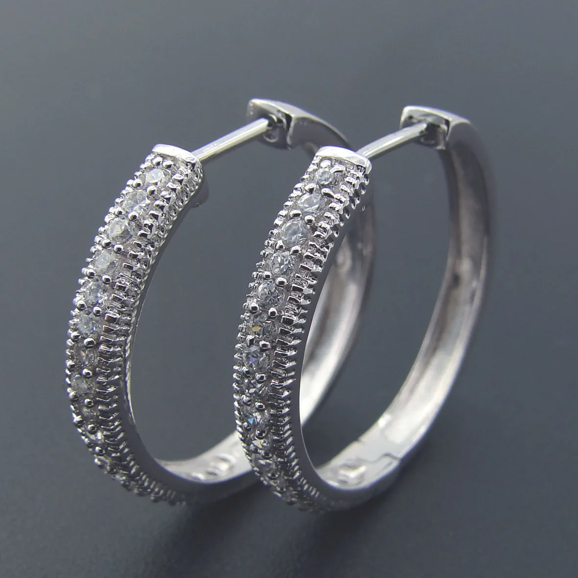 Plated Rhodium Big Hoop Earring Paved Luxury Cubic Zirconia Fashion Women Earring