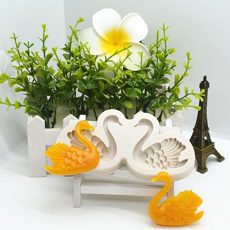 Cute Swan Lace Silicone Mold Baking Decoration Tool DIY Cake Chocolate Mousse Dessert Fondant Moulds Resin Kitchenware