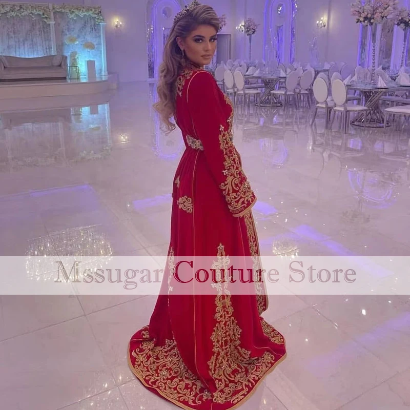 2021 Red Albanian Prom Dresses Gold Appliques Arabic Evening Dress Women Party Abendkleider robe de soirée de mariage