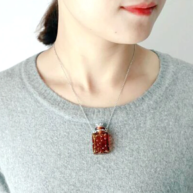 1PC Pet Hair Locket Urn Jewelry Urn Necklace Ash Necklace Keepsake Urn Necklace for Ashes Glass Locket Necklace