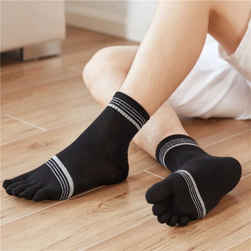 

Five Finger Socks Men Cotton Middle Tube Toe Split Finger Socks Leisure All Season Cotton Sock