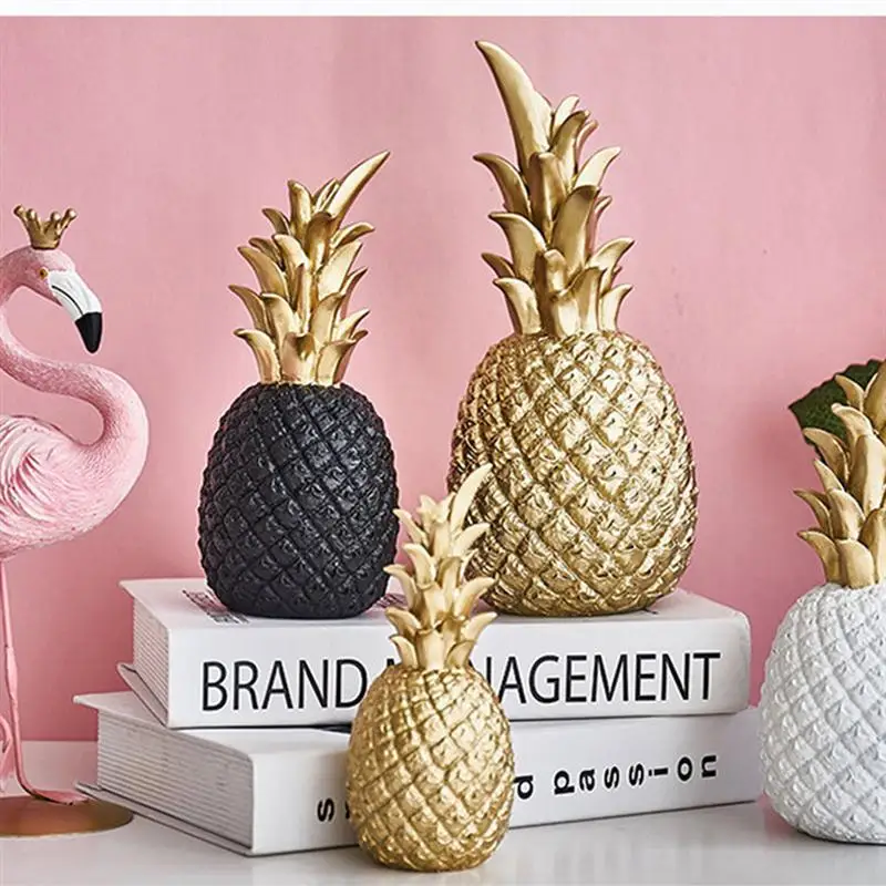 

Creative Resin Golden Pineapple Shaped Figurine Living Room Wine Cabinet Window Desktop Home Ornament Table Decoration Crafts