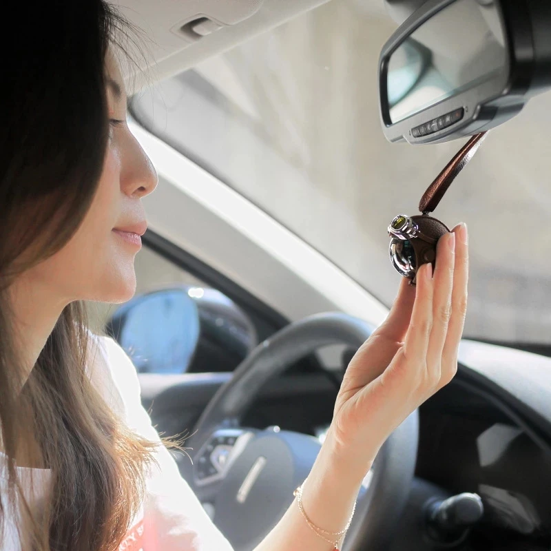 Original Design Helm Auto Lufterfrischer Original Pilot Auto Aroma Stilvolle Auto Parfüm Leder Riemen Hängenden Auto Duft