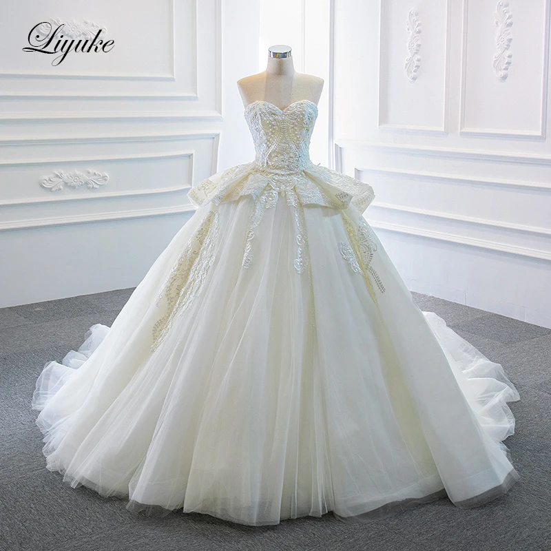 

Liyuke Strapless Of Delicate Lace Ball Gown Wedding Dress Sleeveless Court Train Tulle Skirt Bridal Gown